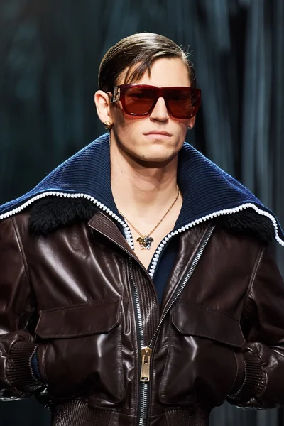 Look 153